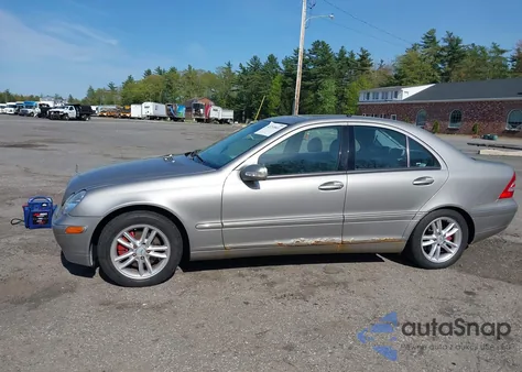 2003 Mercedes-Benz C 240 from USA, damaged, VIN WDBRF81J33F416250